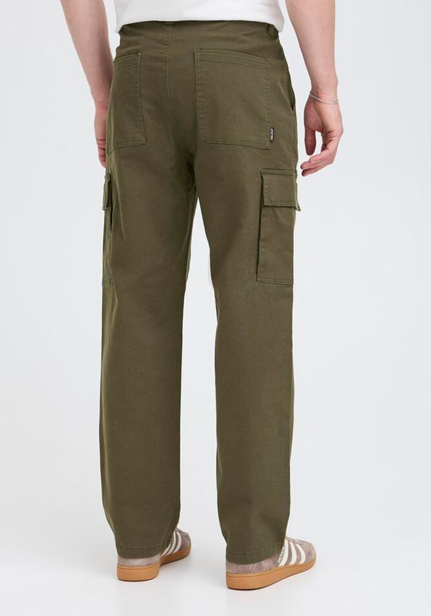 Blend Cargo Παντελόνι της σειράς Natan - 20718744 190414 Army φωτογραφία