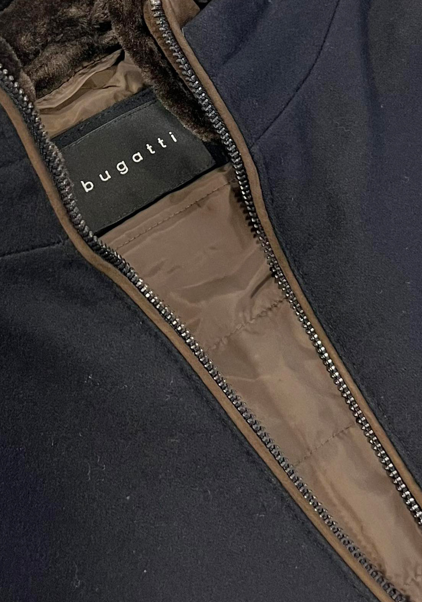 Bugatti Μπουφάν Hybrid - 7600 85557D 390 Navy φωτογραφία