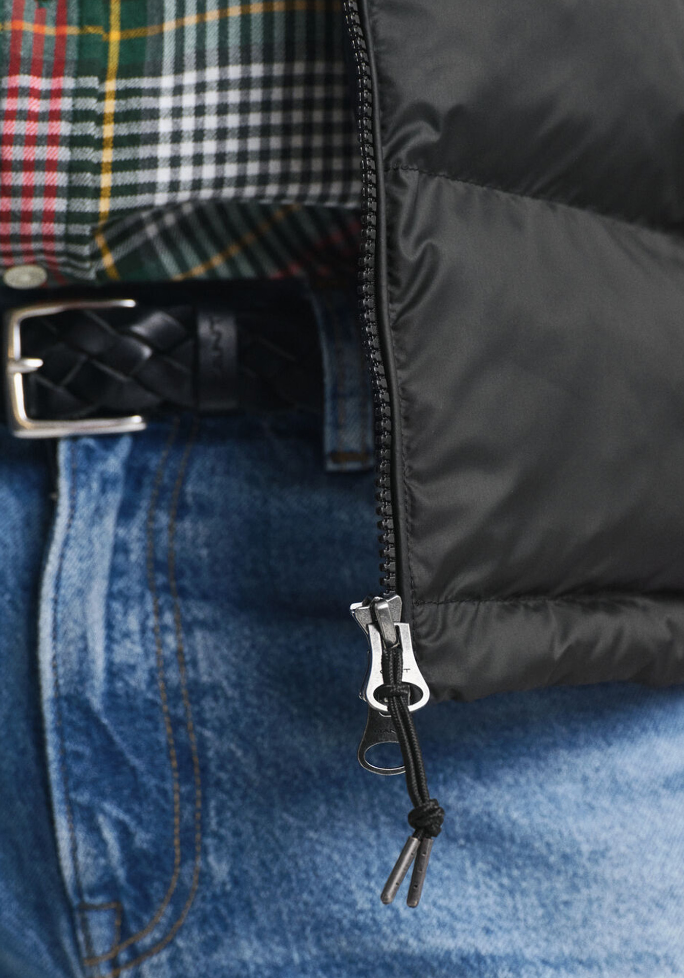 GANT Jacket της σειράς Active Cloud - 7006534 G0005 Black φωτογραφία