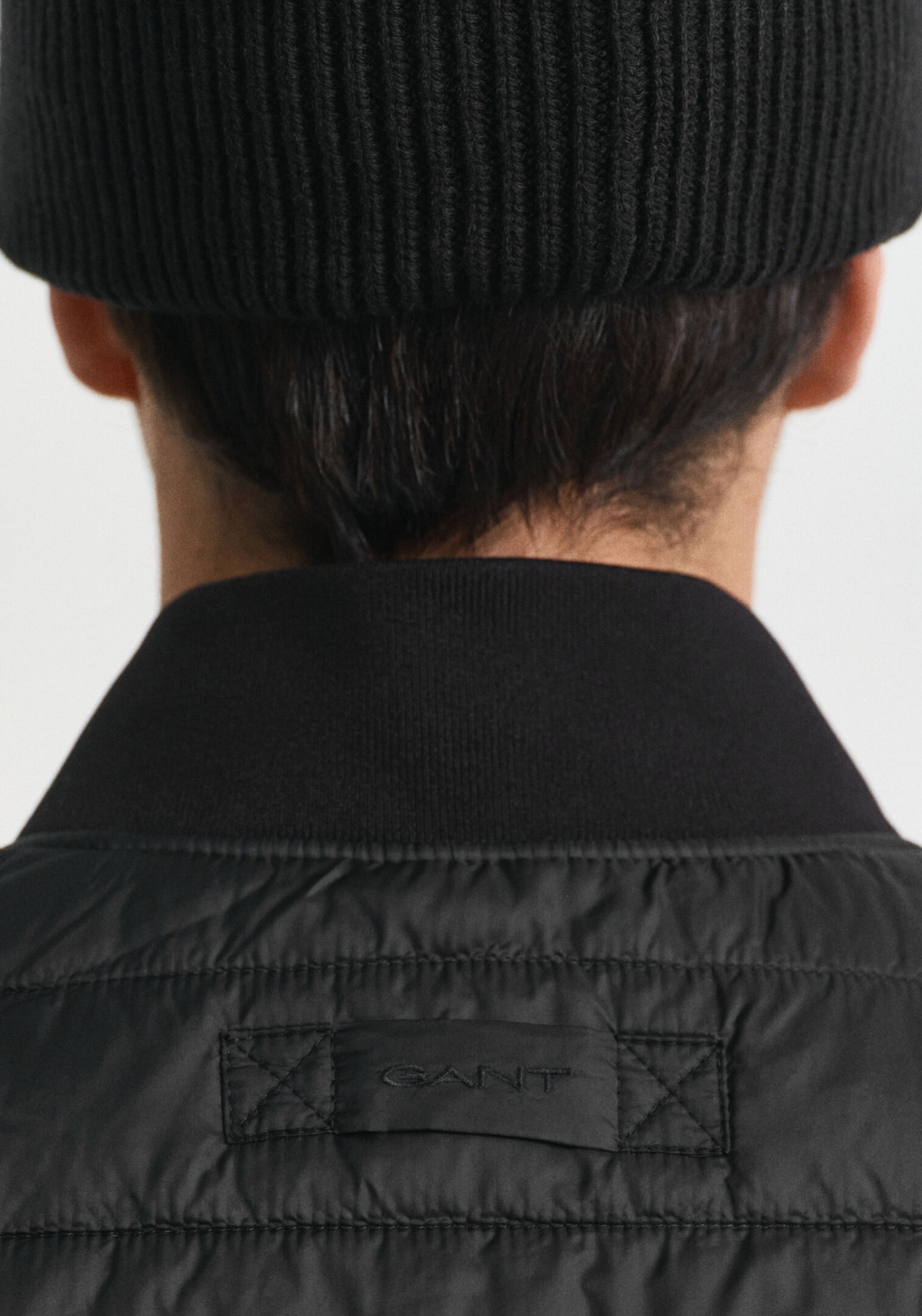 GANT Μπουφάν της σειράς Mid - 7006553 G0005 Black φωτογραφία