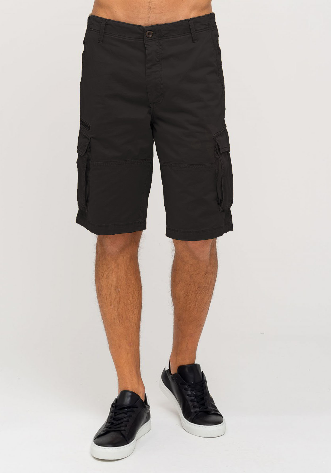 STAFF Cargo Βερμούδα της σειράς Ian - 5 811 000 9 047 Ν0090 Black φωτογραφία