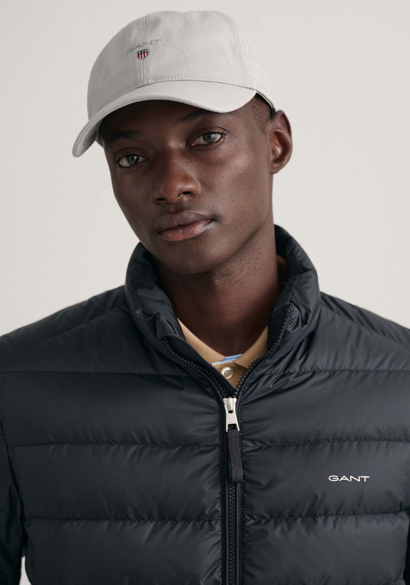 GANT Μπουφάν της σειράς Light Down - 7006298 005 Black φωτογραφία