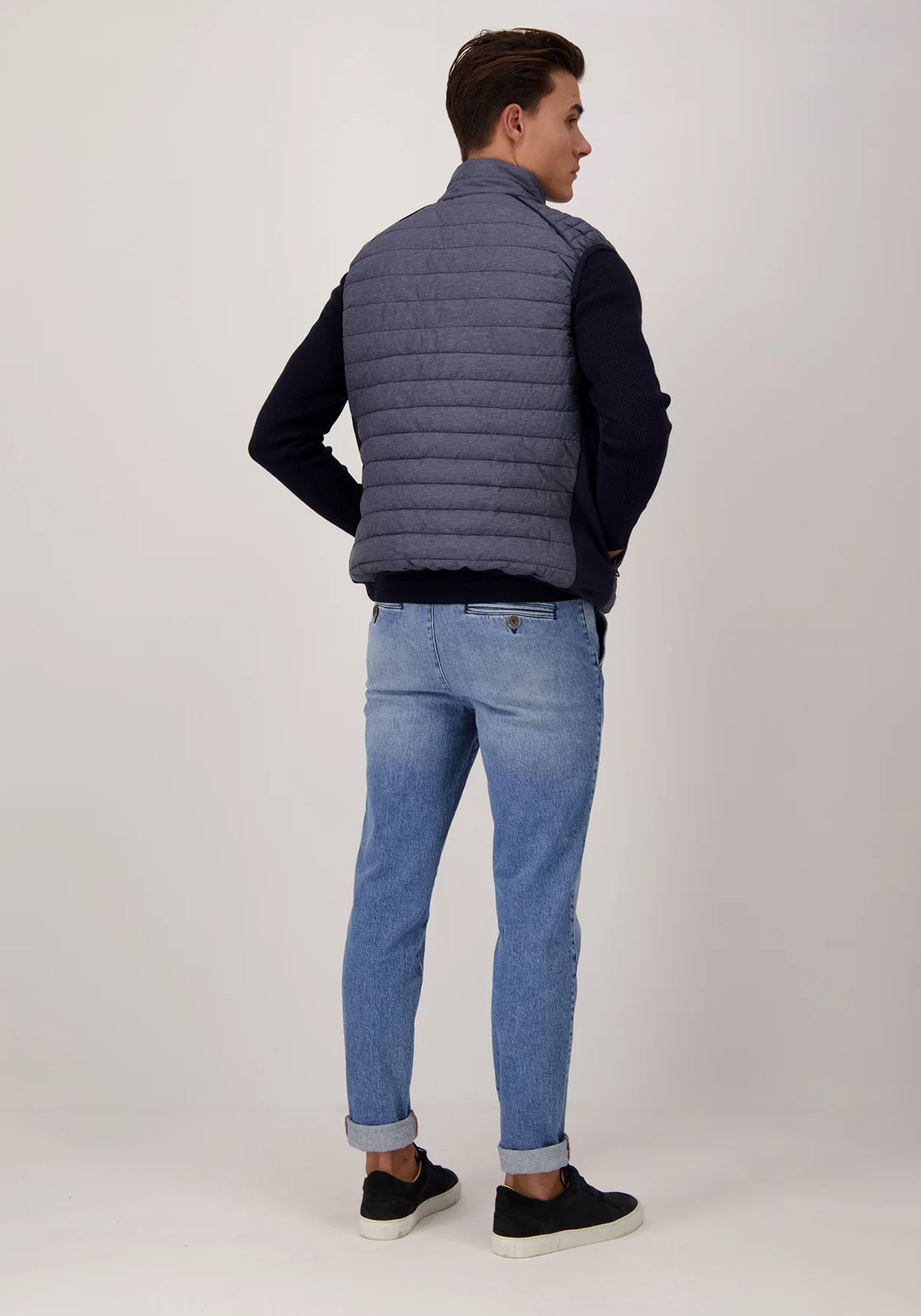 Fynch Hatton Αμάνικο Jacket της σειράς Light padding - 1313 2601 688 Dark Navy φωτογραφία