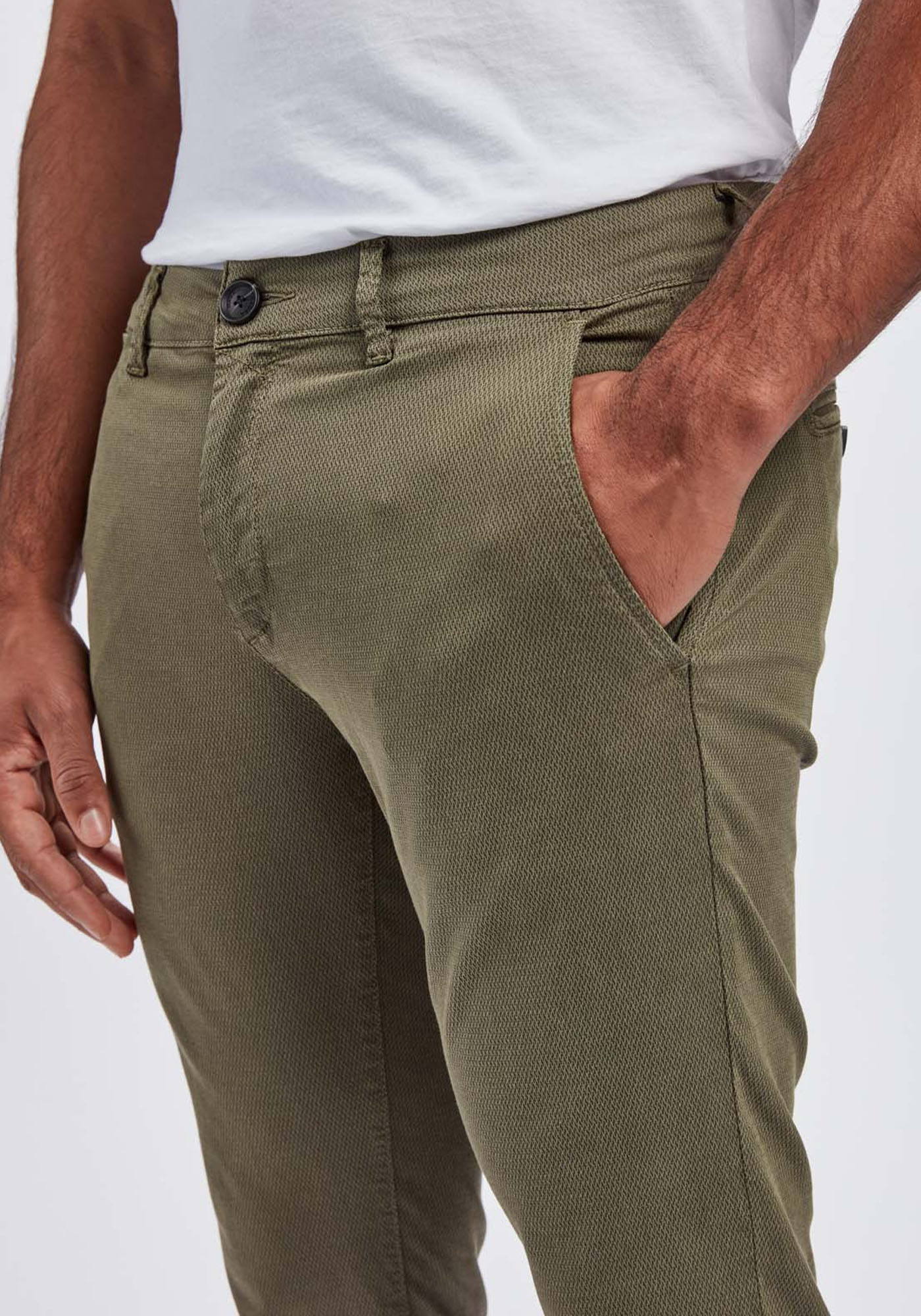 GABBA Chino της σειράς Paul K3280 Dale - 2200211070 7001 Deep Lichen Green