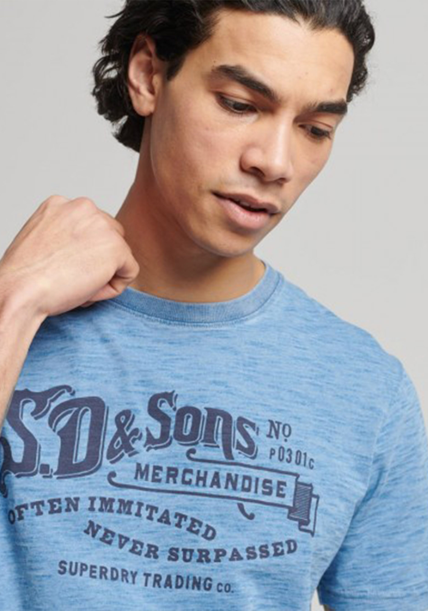 Superdry Κοντομάνικη Μπλούζα της σειράς Script Style Indigo - M1011312A 6ZZ Indigo Bleach Wash φωτογραφία
