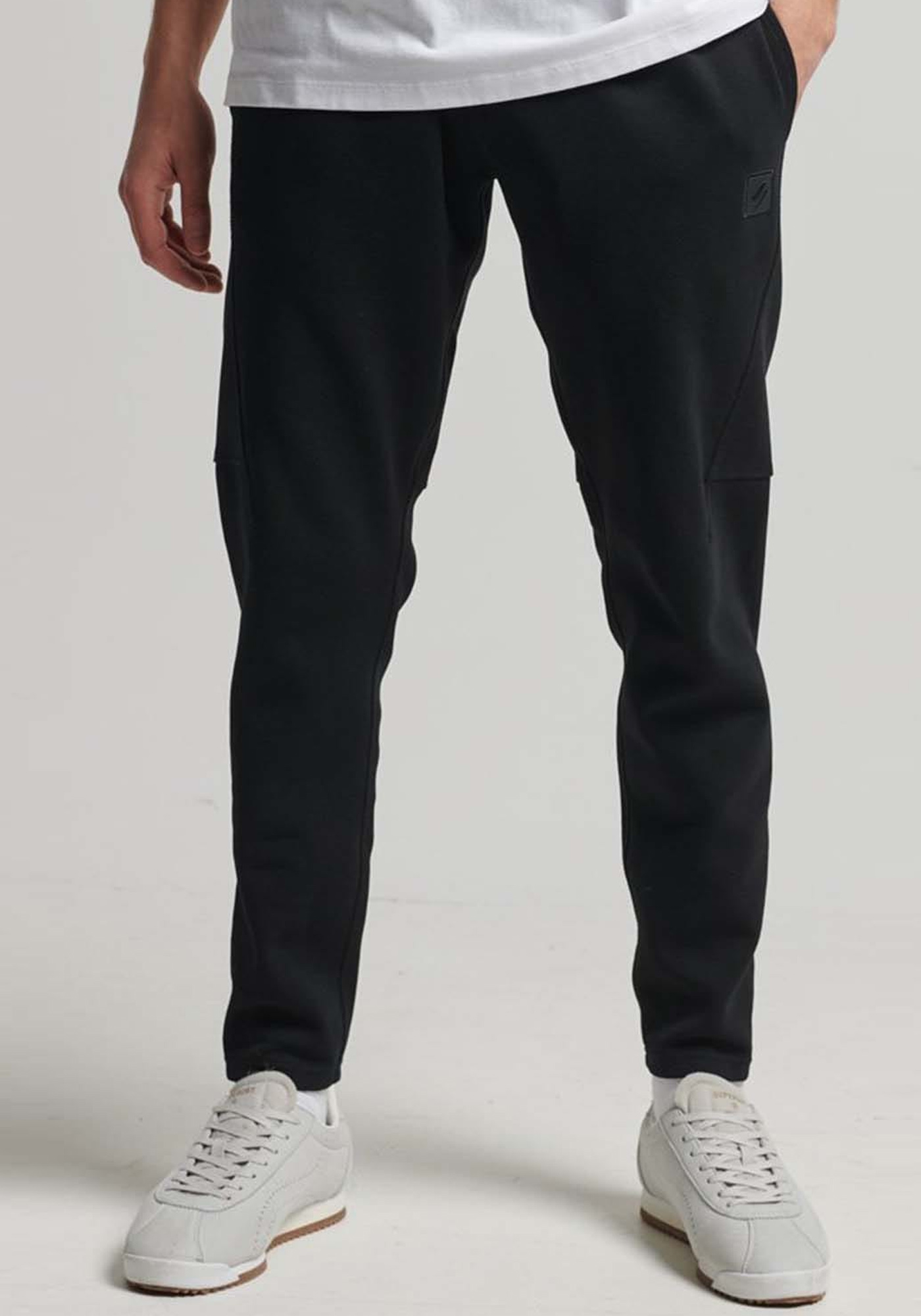Superdry Superdry Φόρμα της σειράς Tech - M7010750A 02A Black