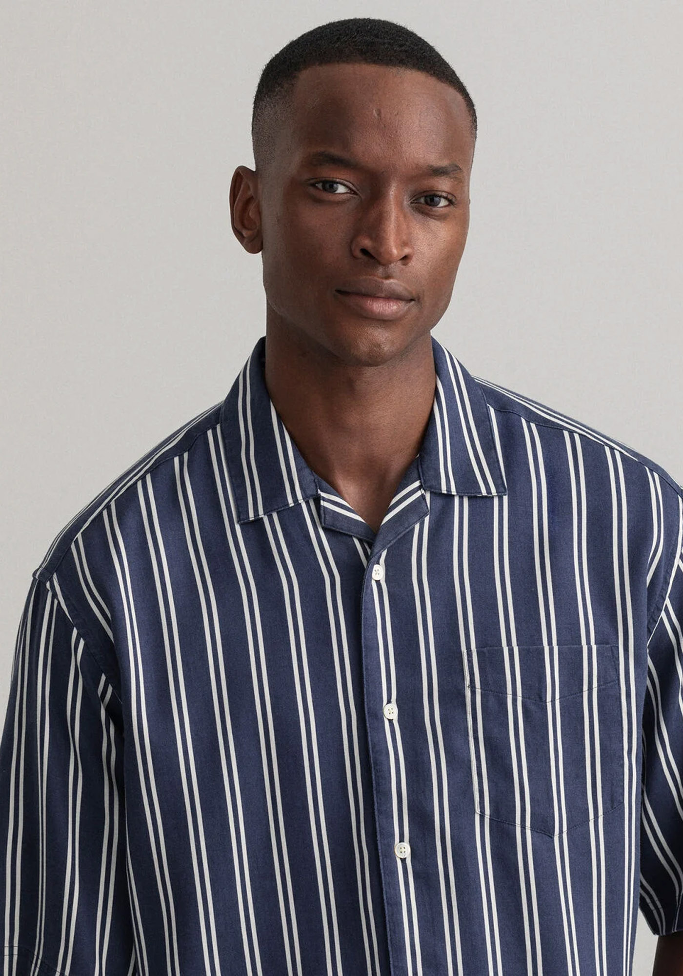 GANT Κοντομάνικο Πουκάμισο της σειράς Lyocell Stripe - 3014794 409 Classic Blue φωτογραφία