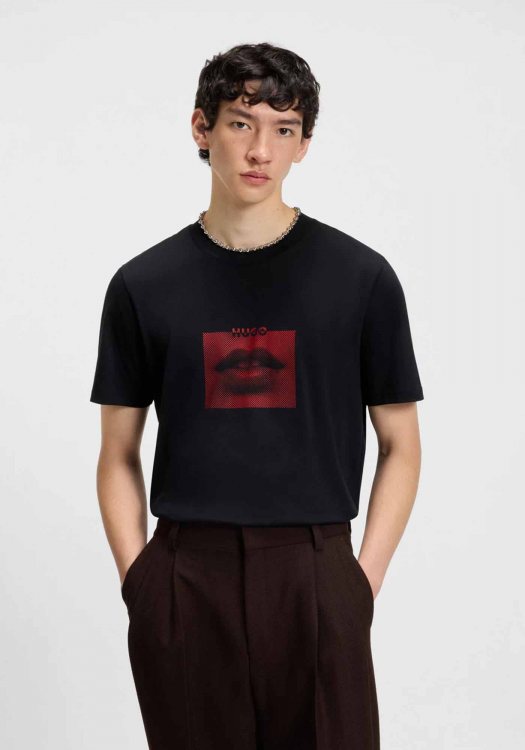 HUGO Κοντομάνικη T-shirt της σειράς Deterni - 50544496 001 Black