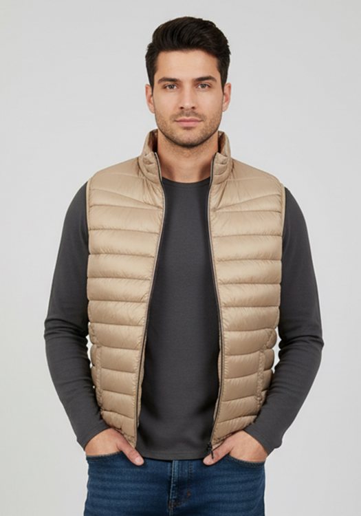 BLEND Αμάνικο Μπουφάν της σειράς BH Bromsey - 20718038 161315 Golden Beige